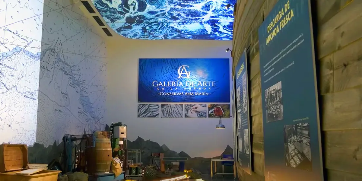 galería de arte de la anchoa en Santoña