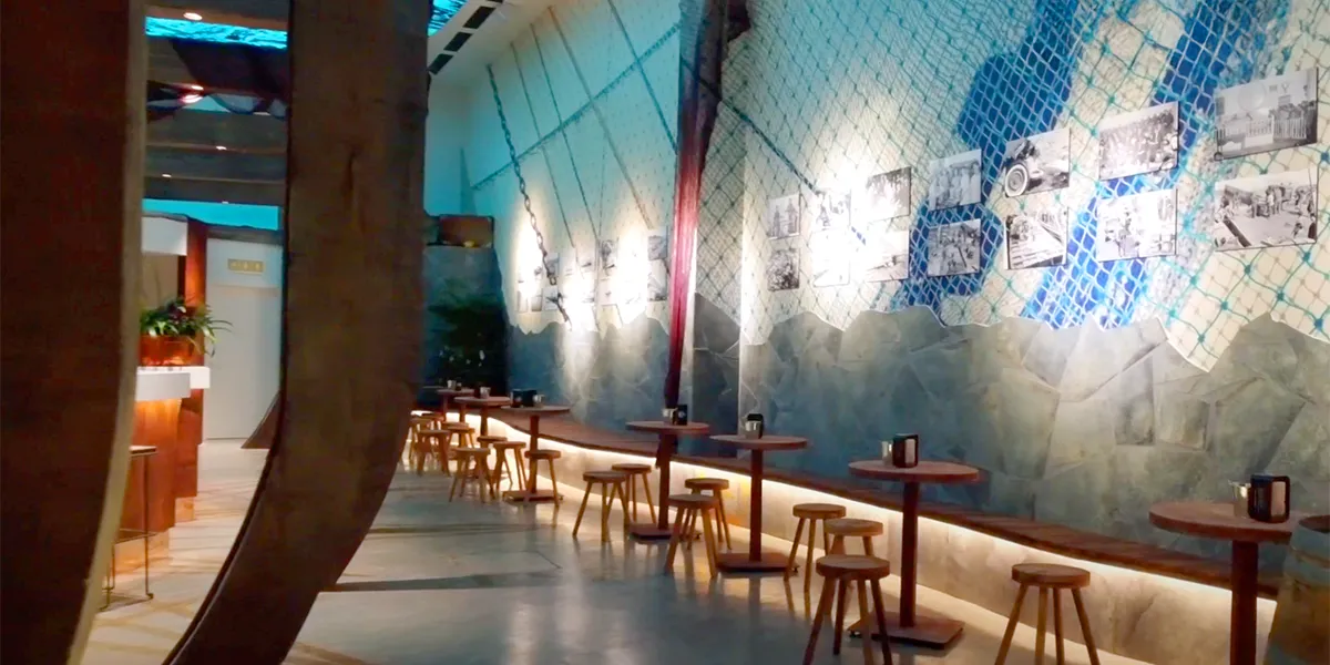 Cafetería y exposición en el Museo de la Anchoa